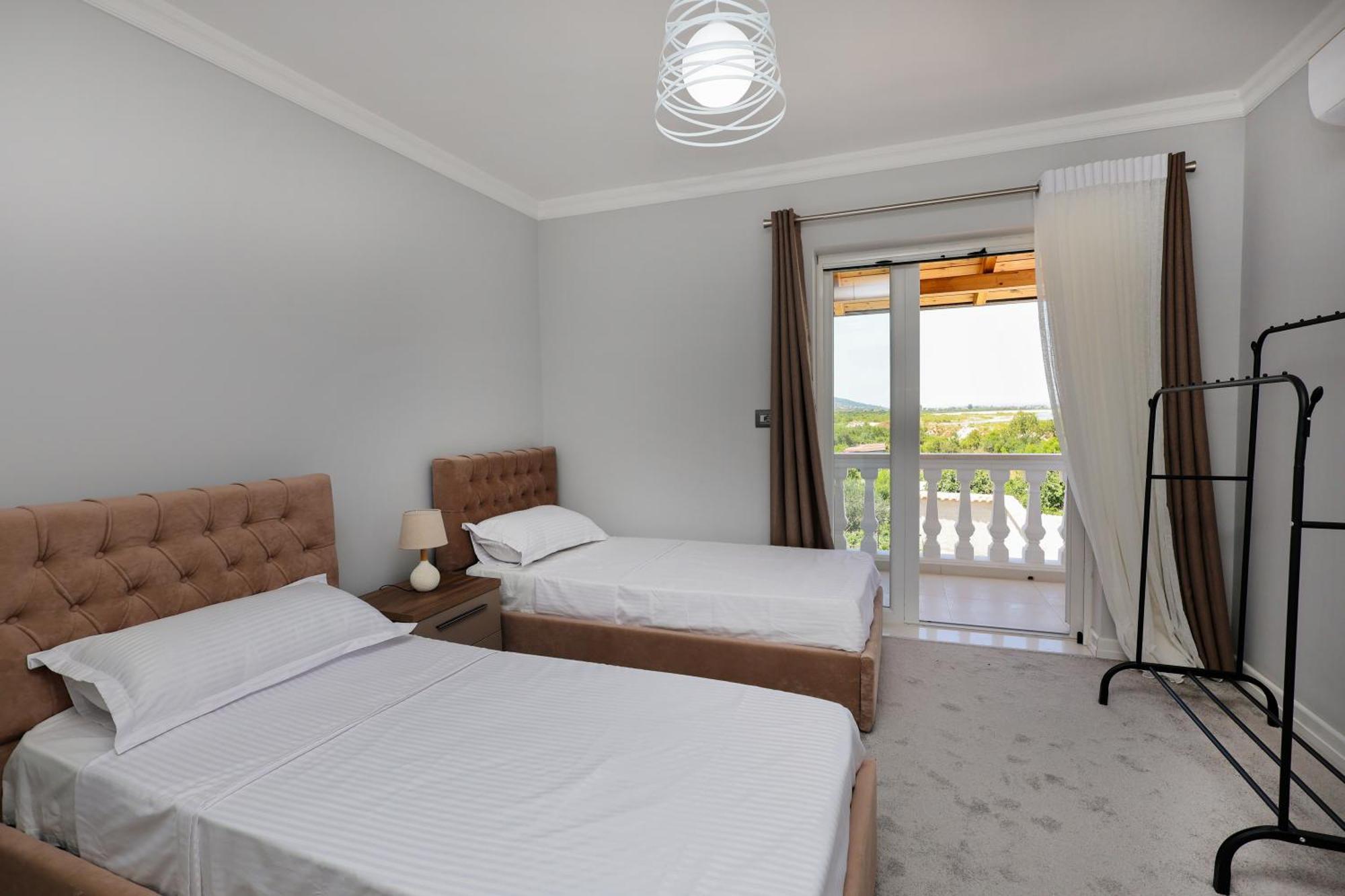 Lejzo - Swimming Pool Apartment